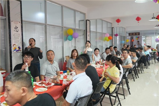 海菲团建表彰，凝聚团队力量 